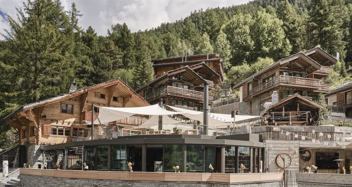 Sonnensegel Rollbar Hotel Cervo Zermatt