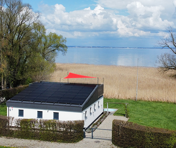 Rollbares Sonnenensegel direkt am Bodensee